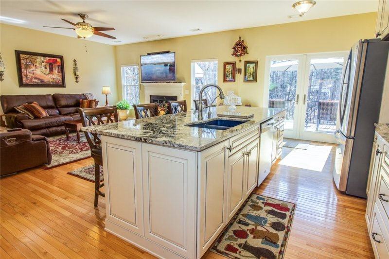 Property image 4 at 4 Harbour View Drive, Salem, SC 29676