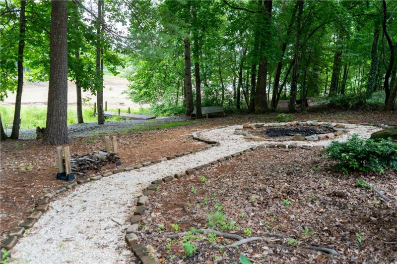 Property image 5 at 665 The Bear Boulevard, Tamassee, SC 29686