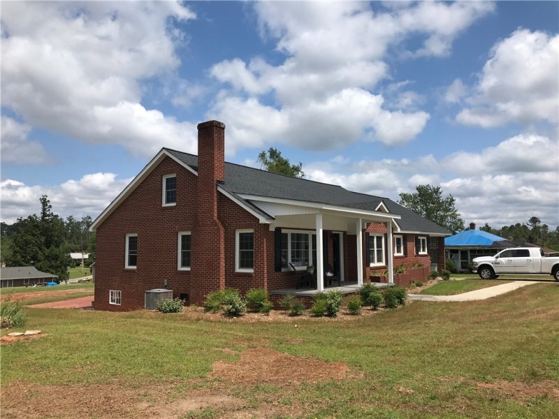 Property image 2 at 714 Oak Street, Seneca, SC 29678