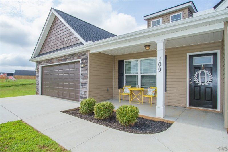 Property image 5 at 109 Tea Leaf Court, Anderson, SC 29626