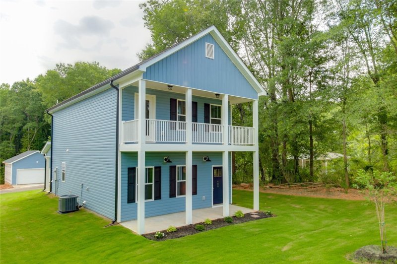 Property image 3 at 400 Grant Street, Easley, SC 29642