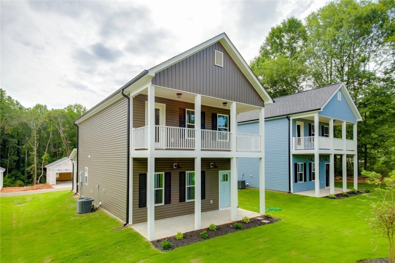 Property image 3 at 402 Grant Street, Easley, SC 29642