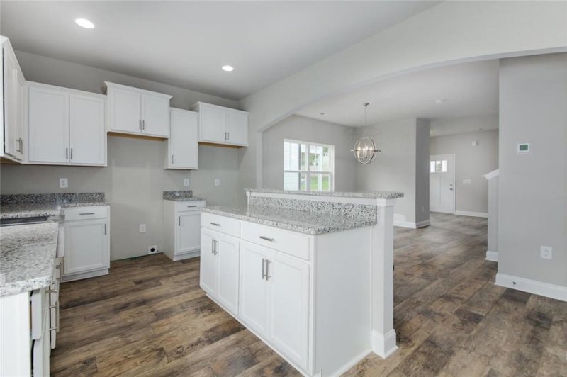 Property image 3 at 406 Grant Street, Easley, SC 29642