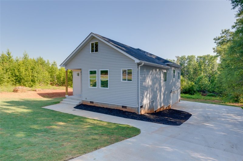 Property image 3 at 1325 Vandale Place, Anderson, SC 29626