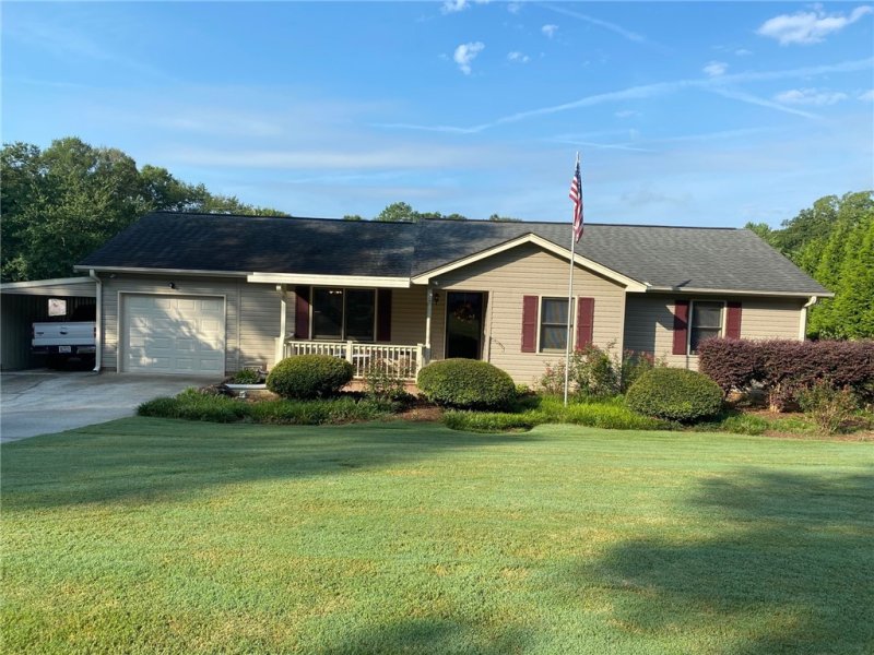 1204 Williamsburg Drive