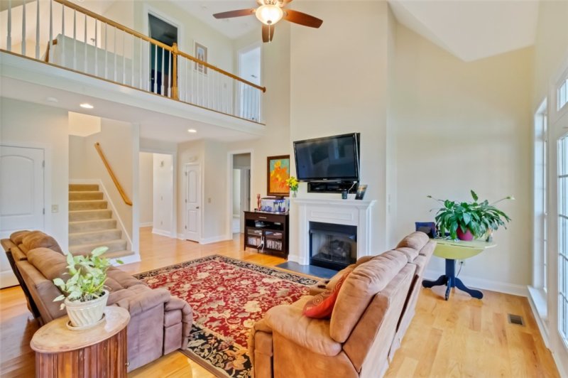 Property image 2 at 202 Edens Ridge Drive, Six Mile, SC 29682