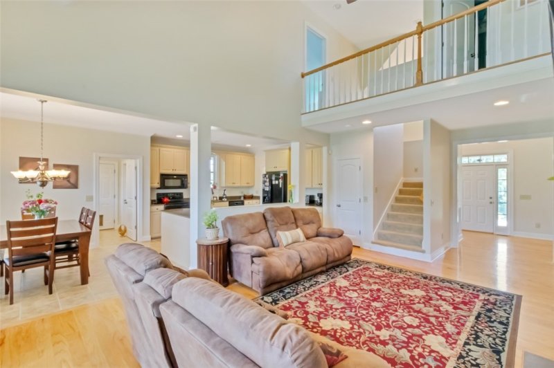 Property image 4 at 202 Edens Ridge Drive, Six Mile, SC 29682