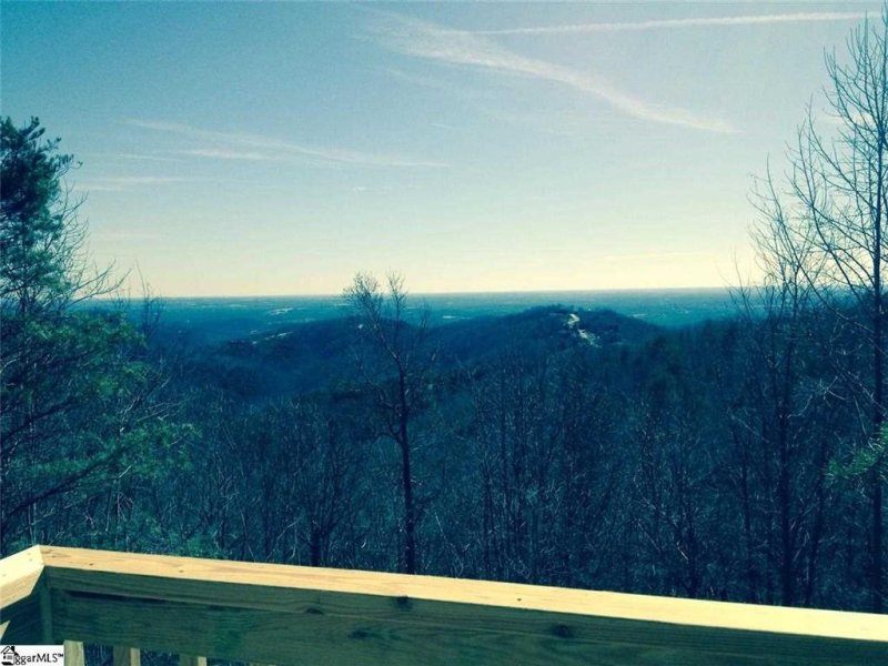 Property image 3 at 2 Gunflint Way, Landrum, SC 29356