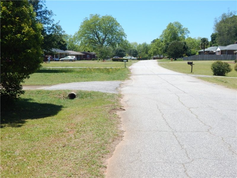 Property image 3 at 507 Cheyenne Street, Anderson, SC 29624