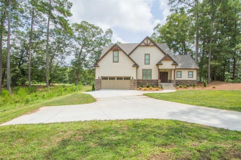 Property image 3 at 426 Deerwood Road, Anderson, SC 29621