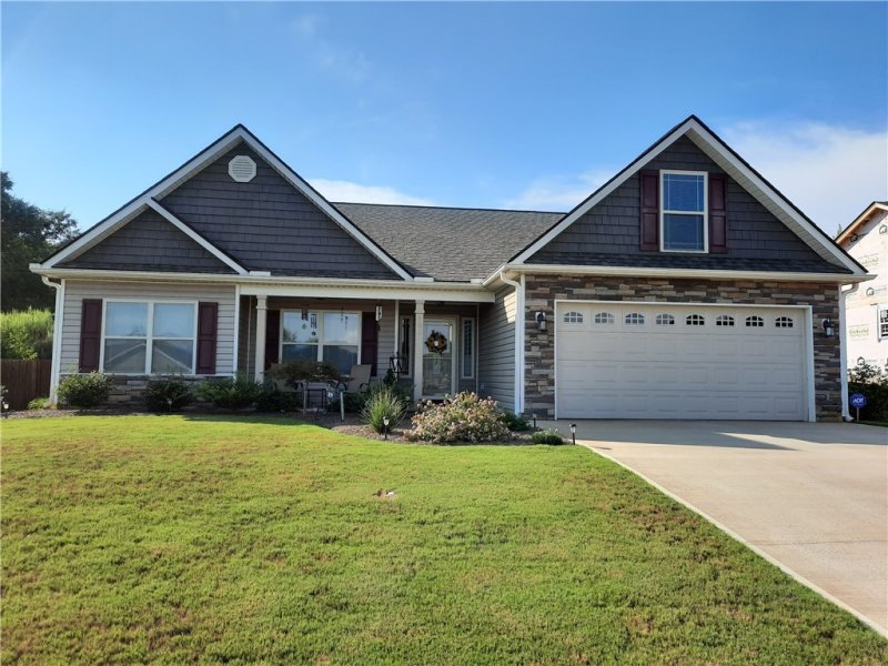 102 Pheasant Ridge Drive