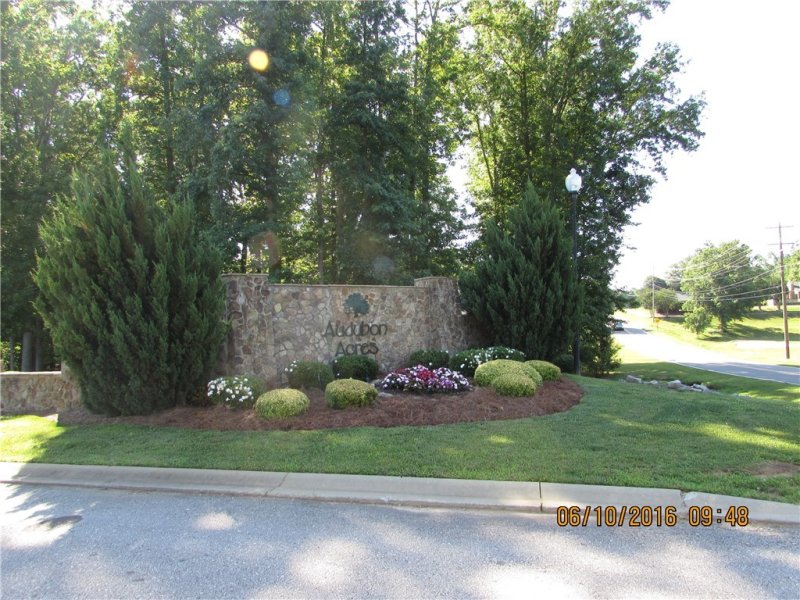 Property image 2 at 260 Audubon Acres Drive, Easley, SC 29642