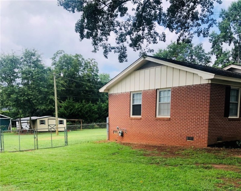 Property image 3 at 1109 Bern Circle, Anderson, SC 29626