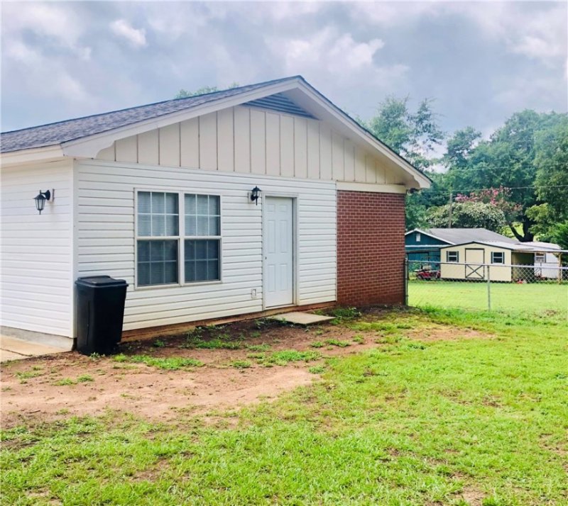 Property image 4 at 1109 Bern Circle, Anderson, SC 29626