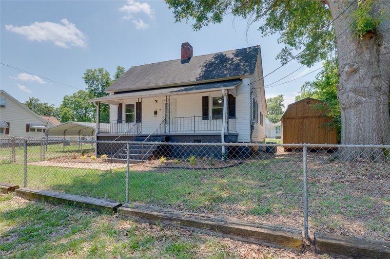 Property image 2 at 2 Green Street, Pelzer, SC 29669