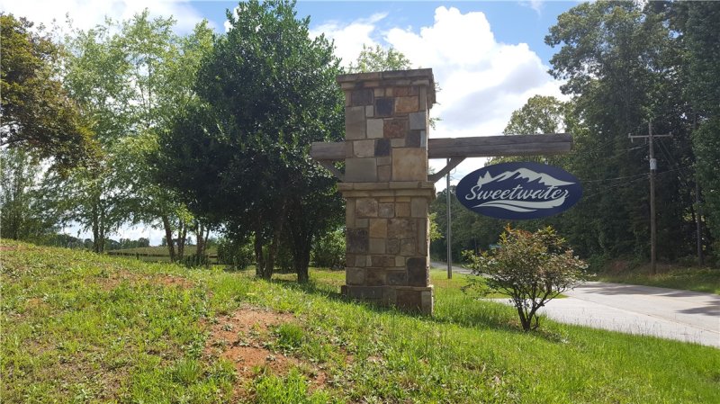 Property image 5 at 168 Sweetwater View Road, Seneca, SC 29672