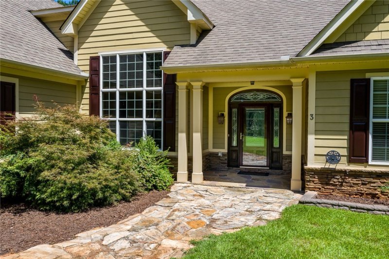 Property image 3 at 3 Bridgepointe Drive, Iva, SC 29655