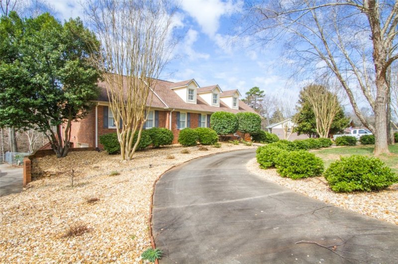 Property image 2 at 708 Stagecoach Drive, Anderson, SC 29625