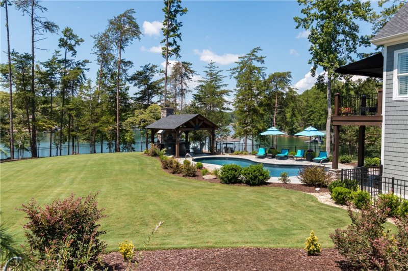 Property image 2 at 914 Four Views Court, Seneca, SC 29672