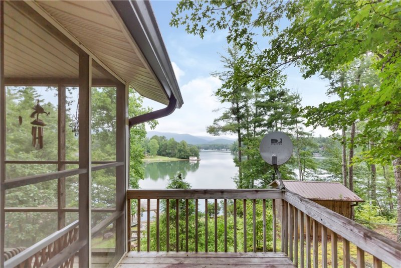 Property image 3 at 412 Hidden Road, Tamassee, SC 29686