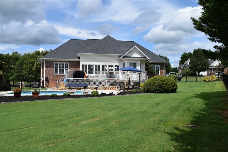 Property image 4 at 102 Ridgeway Trail, Anderson, SC 29621