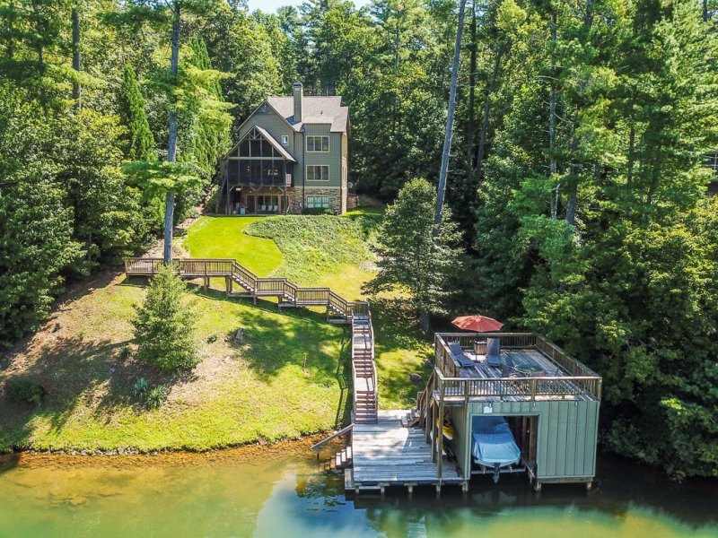 Property image 2 at 330 Cherokee Ridge Road, Tamassee, SC 29686