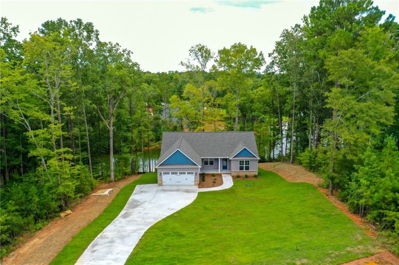 Property image 3 at 17 Longpoint Drive, Abbeville, SC 29620