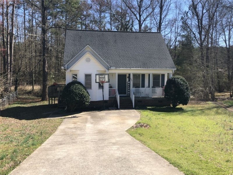 207 Branchwood Drive