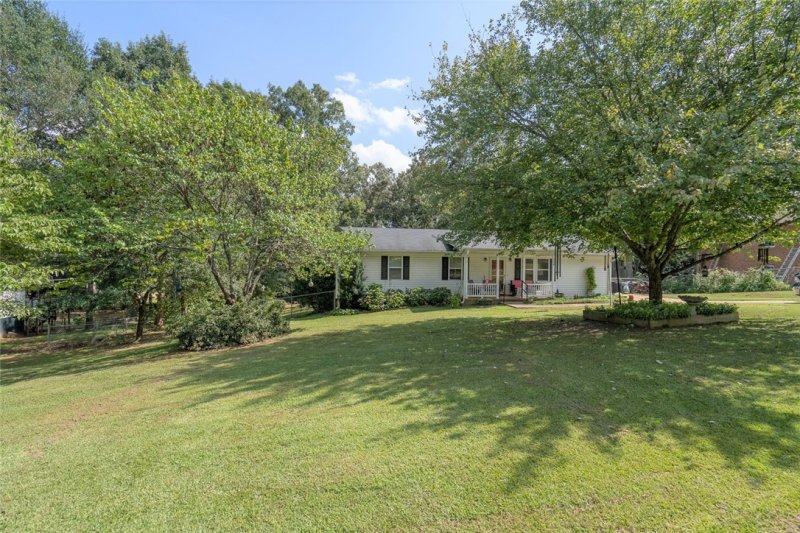 Property image 3 at 206 Dogwood Court, Piedmont, SC 29673