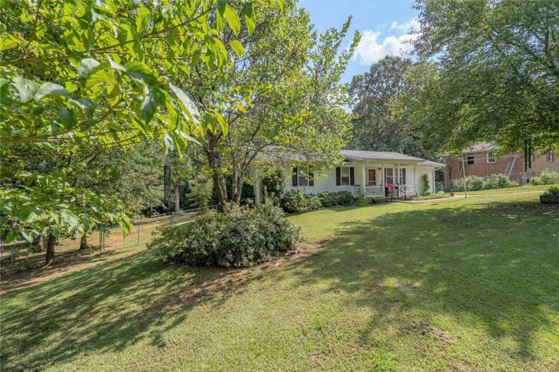 Property image 4 at 206 Dogwood Court, Piedmont, SC 29673