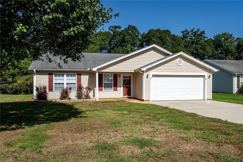 Property image 3 at 222 Rio Way, Anderson, SC 29625