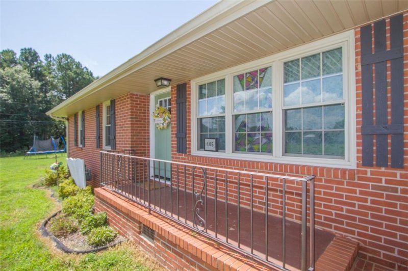 Property image 2 at 105 Poplar Avenue, Anderson, SC 29625