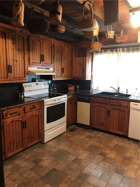 Property image 2 at 621 Coneross Creek Road, Seneca, SC 29678