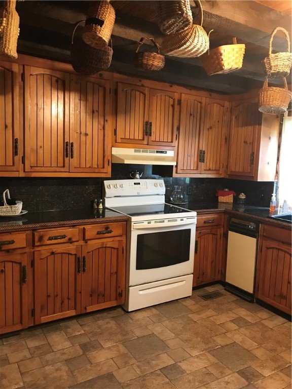 Property image 3 at 621 Coneross Creek Road, Seneca, SC 29678