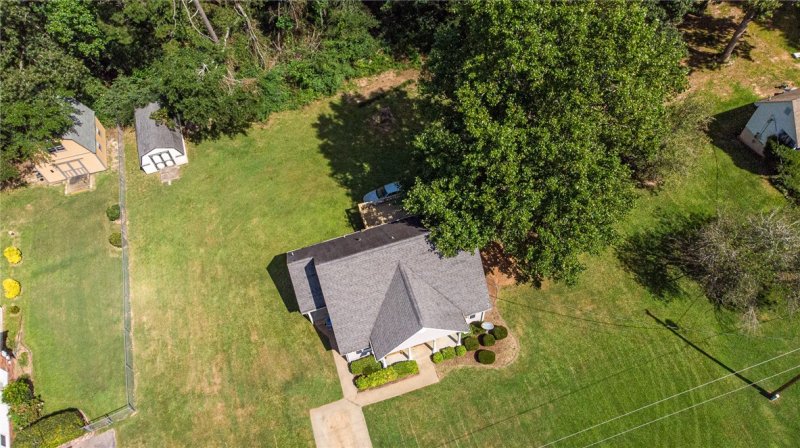 Property image 2 at 205 Lakeside Lane, Liberty, SC 29657