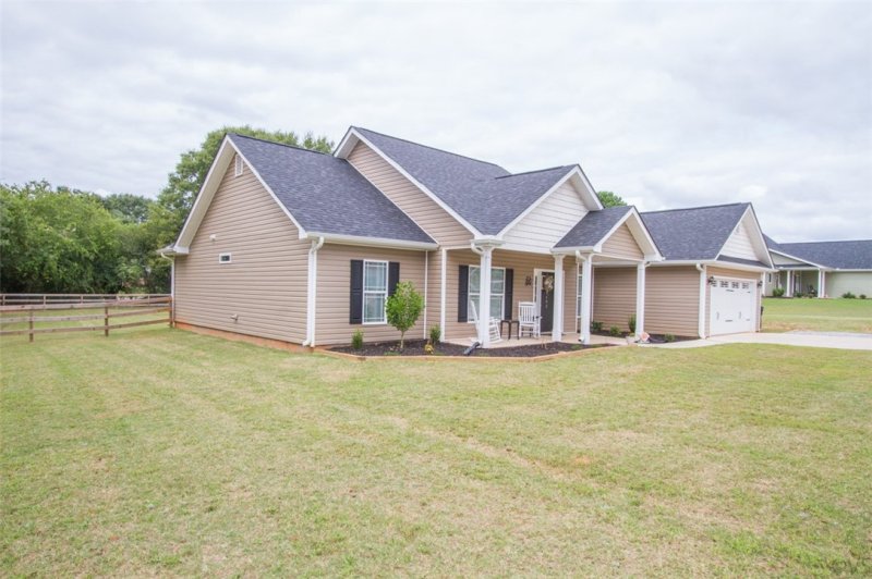 Property image 2 at 1403 Dunn Road, Anderson, SC 29625