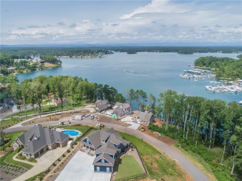 Property image 2 at 806 Mountain Way, Seneca, SC 29672