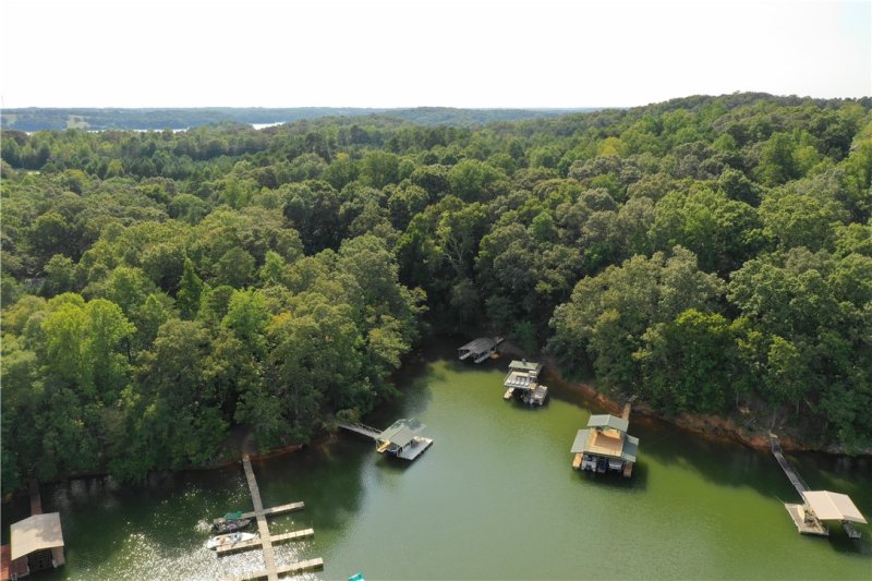 Property image 2 at 206 Elm Drive, Westminster, SC 29693