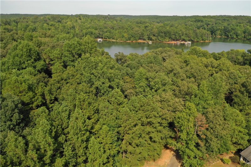 Property image 3 at 206 Elm Drive, Westminster, SC 29693