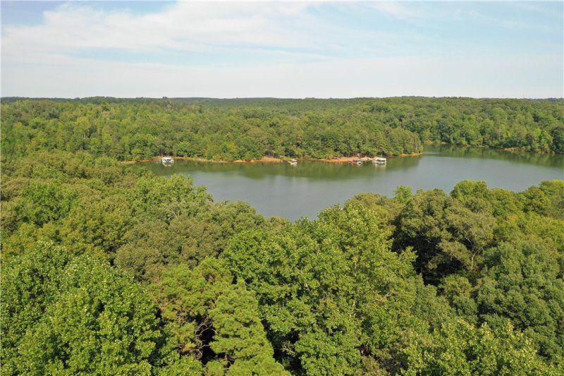 Property image 4 at 206 Elm Drive, Westminster, SC 29693