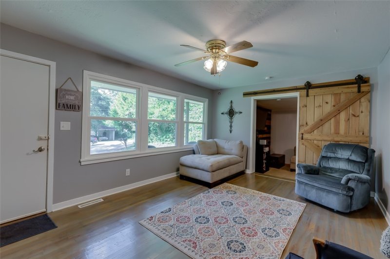 Property image 4 at 112 Pineview Drive, Liberty, SC 29657