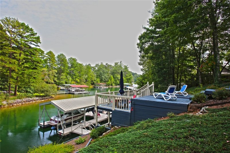 Property image 3 at 413 Clearwater Cove, Salem, SC 29676