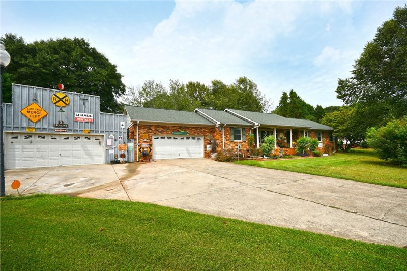 Property image 2 at 510 Old Pendleton Road, Easley, SC 29642