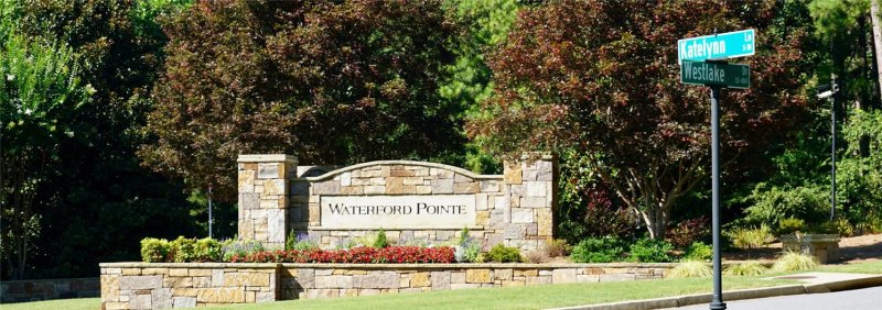 209 Winding Oaks Drive