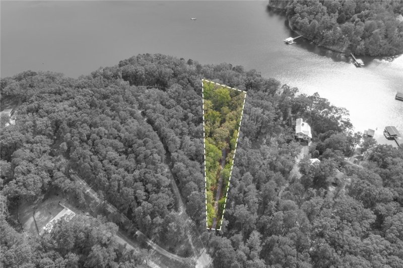 Property image 2 at 36-A Sequoyah Road, Fair Play, SC 29643