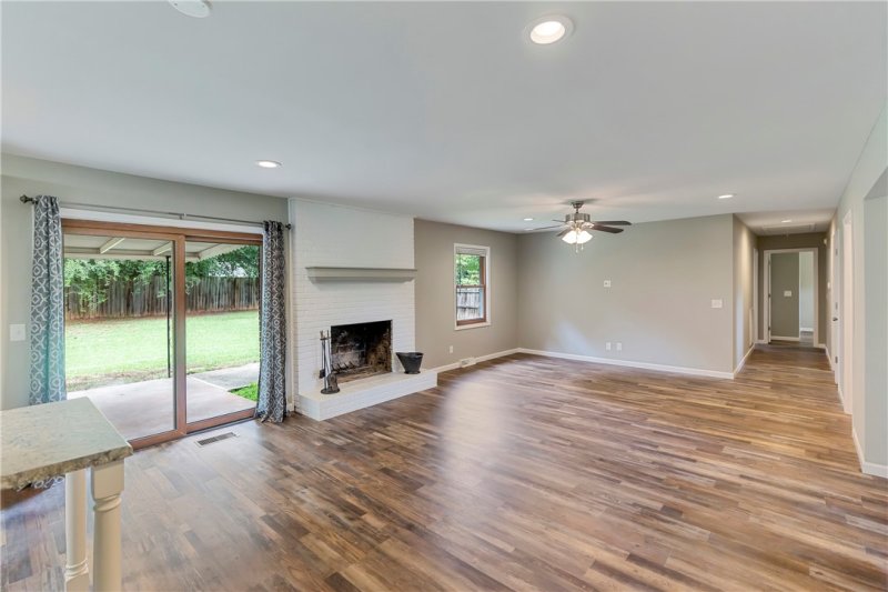 Property image 2 at 312 Arrowood Circle, Seneca, SC 29672