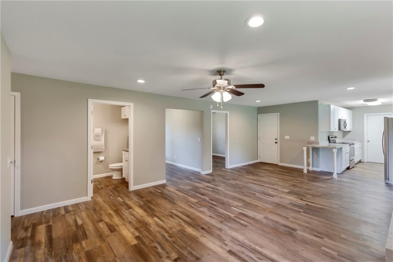 Property image 5 at 312 Arrowood Circle, Seneca, SC 29672