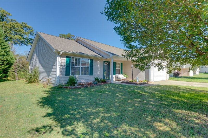 Property image 2 at 224 Rio Way, Anderson, SC 29625