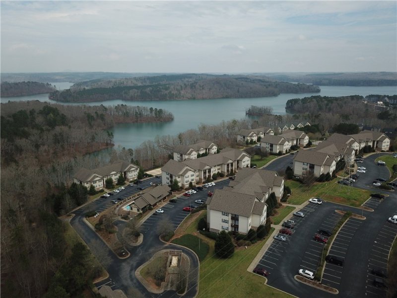 321 Harts Cove Way