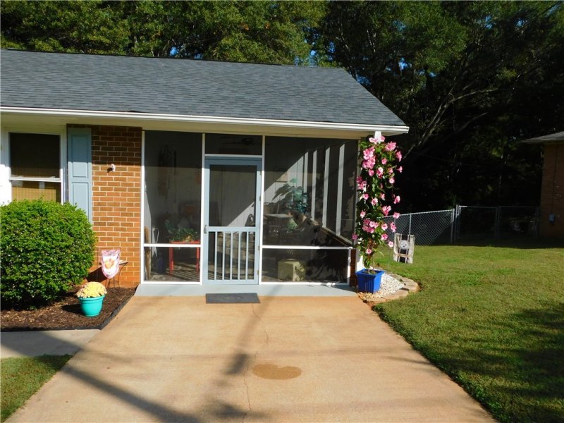 Property image 3 at 416 Chestnut Boulevard, Anderson, SC 29625